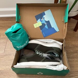 NEW IN BOX! Tropicfeel Moonsoon Sneakers